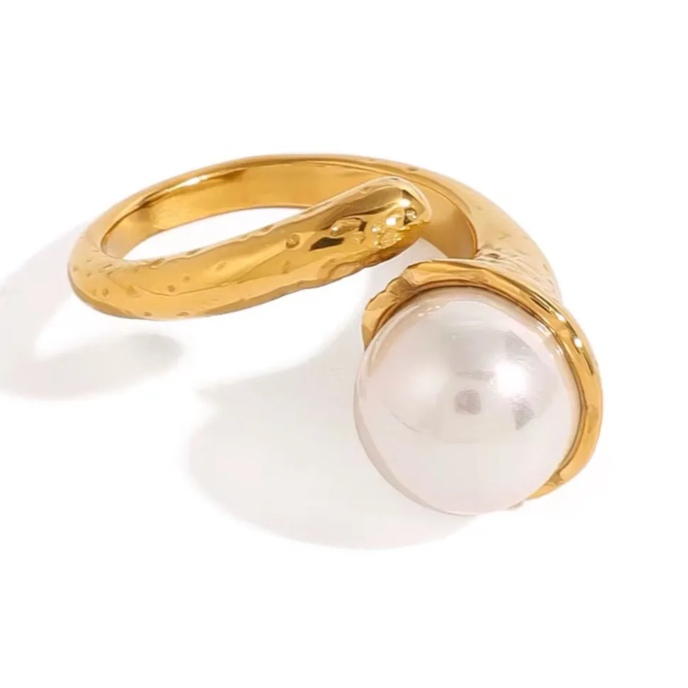 18K Abstract Pearl Ring