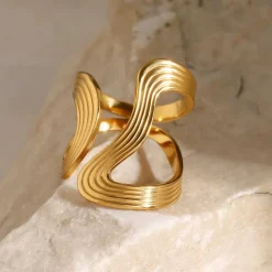 18K Alexandria Wrap Ring