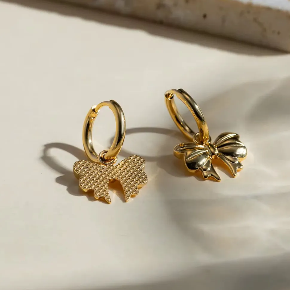 18K Bow Charm Huggies