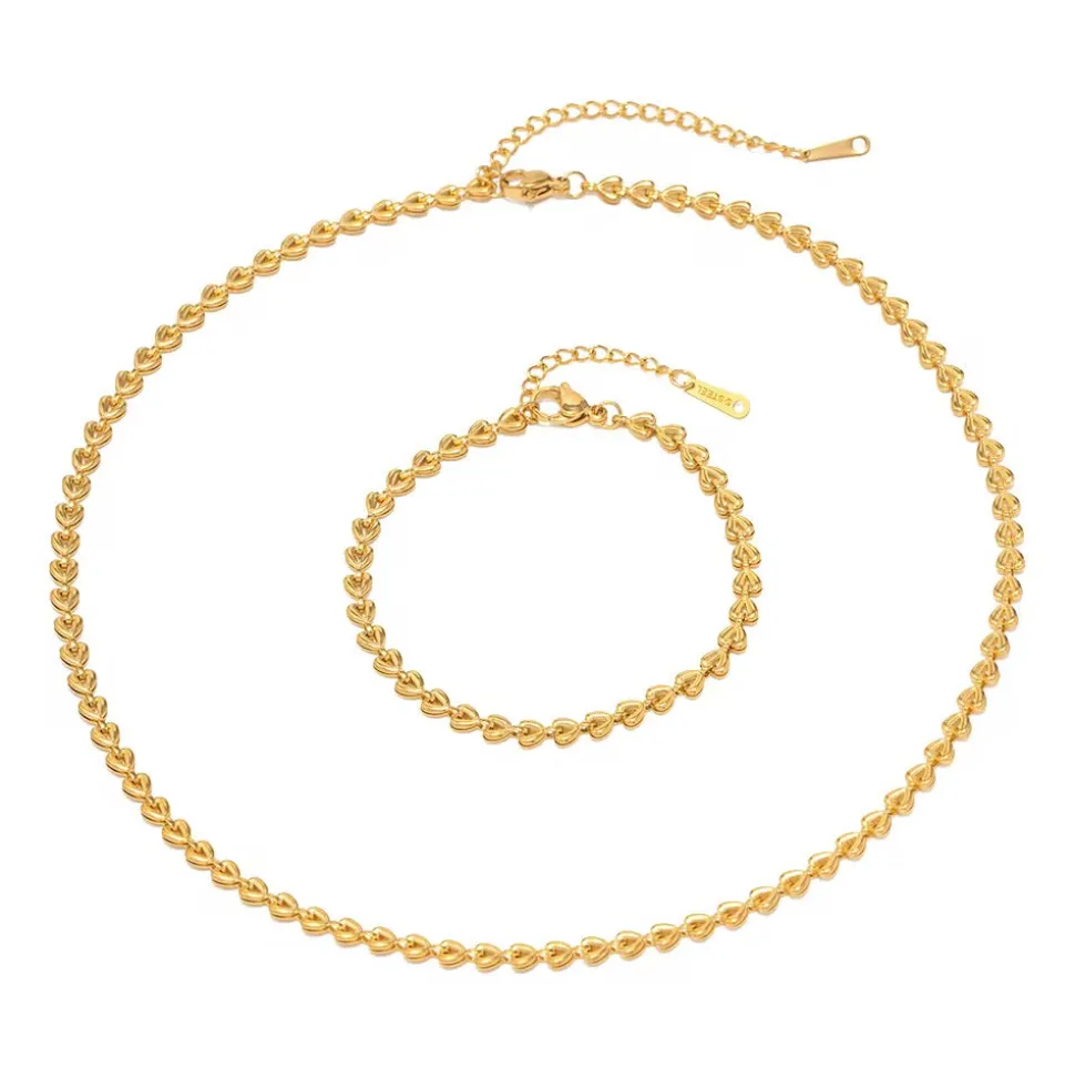 18K Dainty Solid Hearts Pendant
