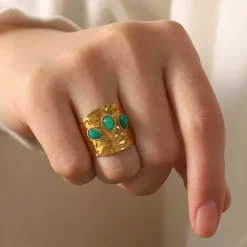18K Green Jade Ring