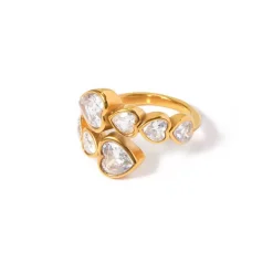 18K Heart Bezel Ring