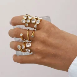 18K Round Bezel Ring