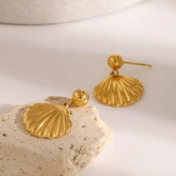18K Shell Drop Earrings