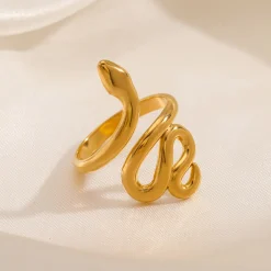 18K Smooth Snake Ring