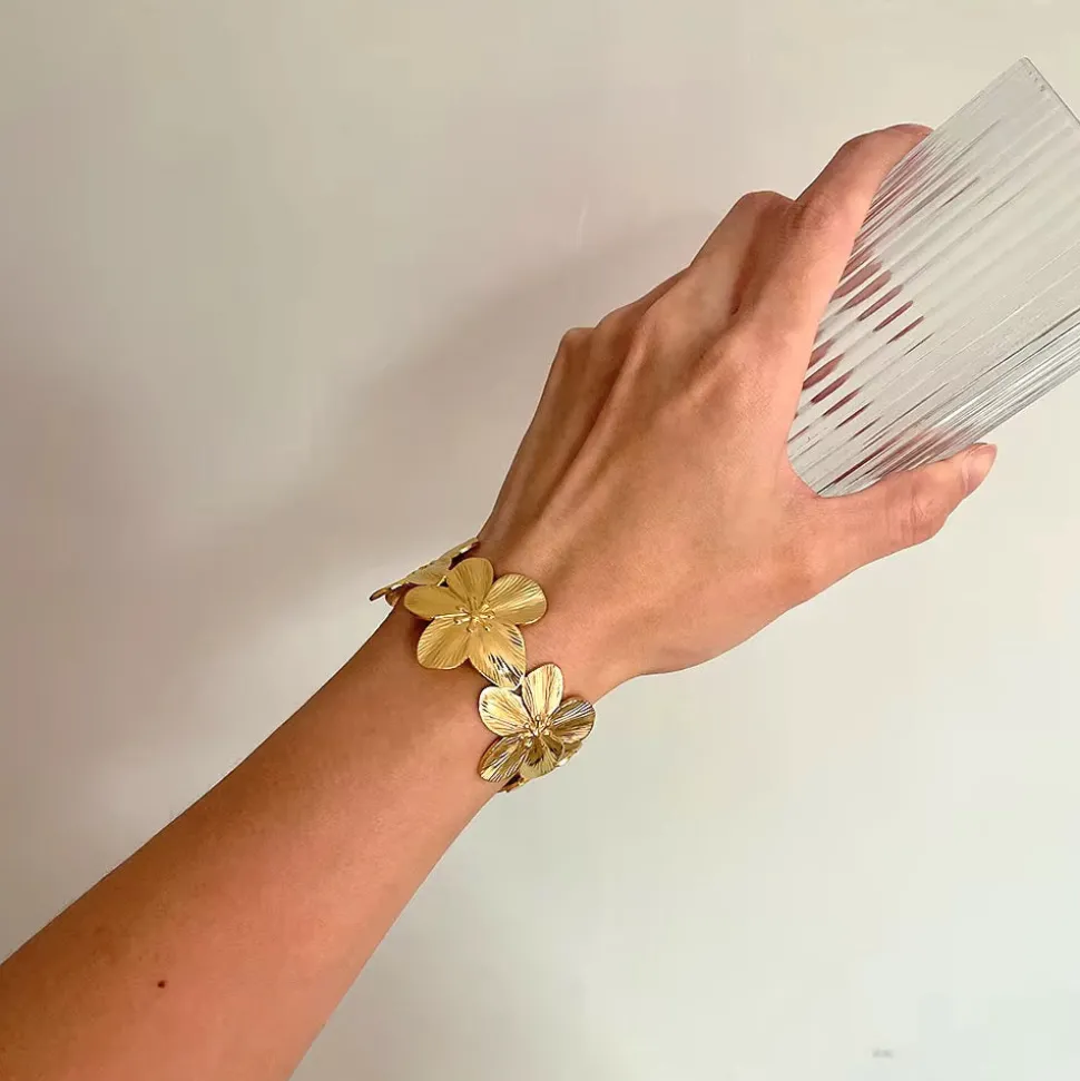 18K Statement Flower Open Bangle