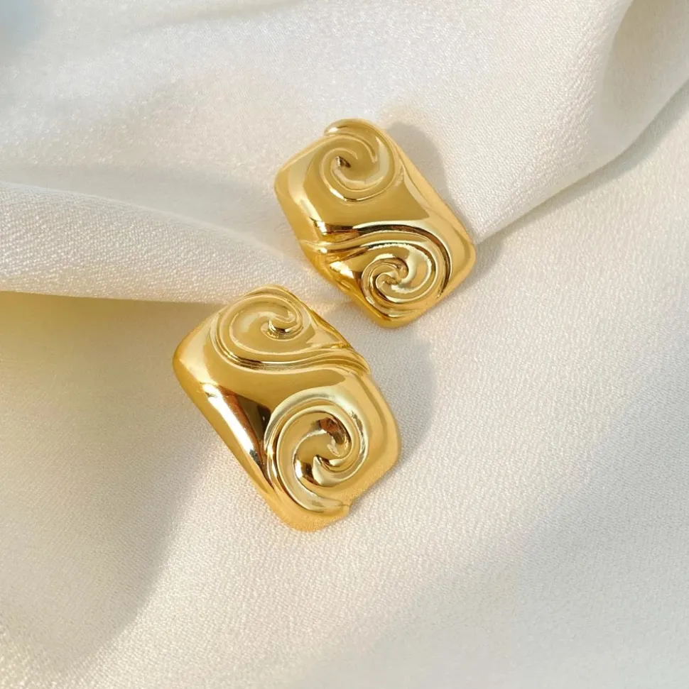 18K Statement Waves Studs