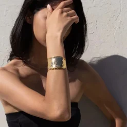 18K Wide Cuff Bangle