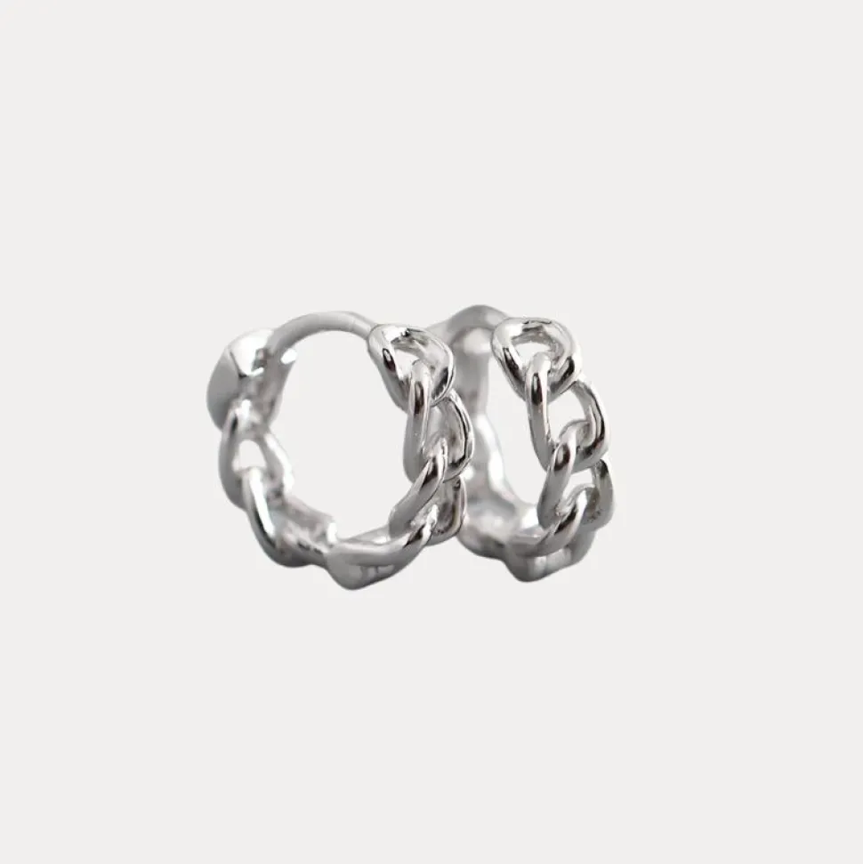 Link Huggies in 18K Gold-Plating or Silver
